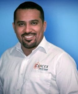 Foto del Director Académico de CEACEX